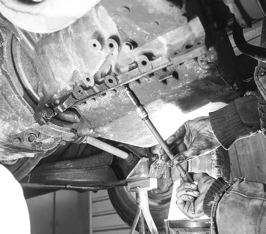 00160_schrauben_oelwanne_loesen schrauben oelwanne loesen