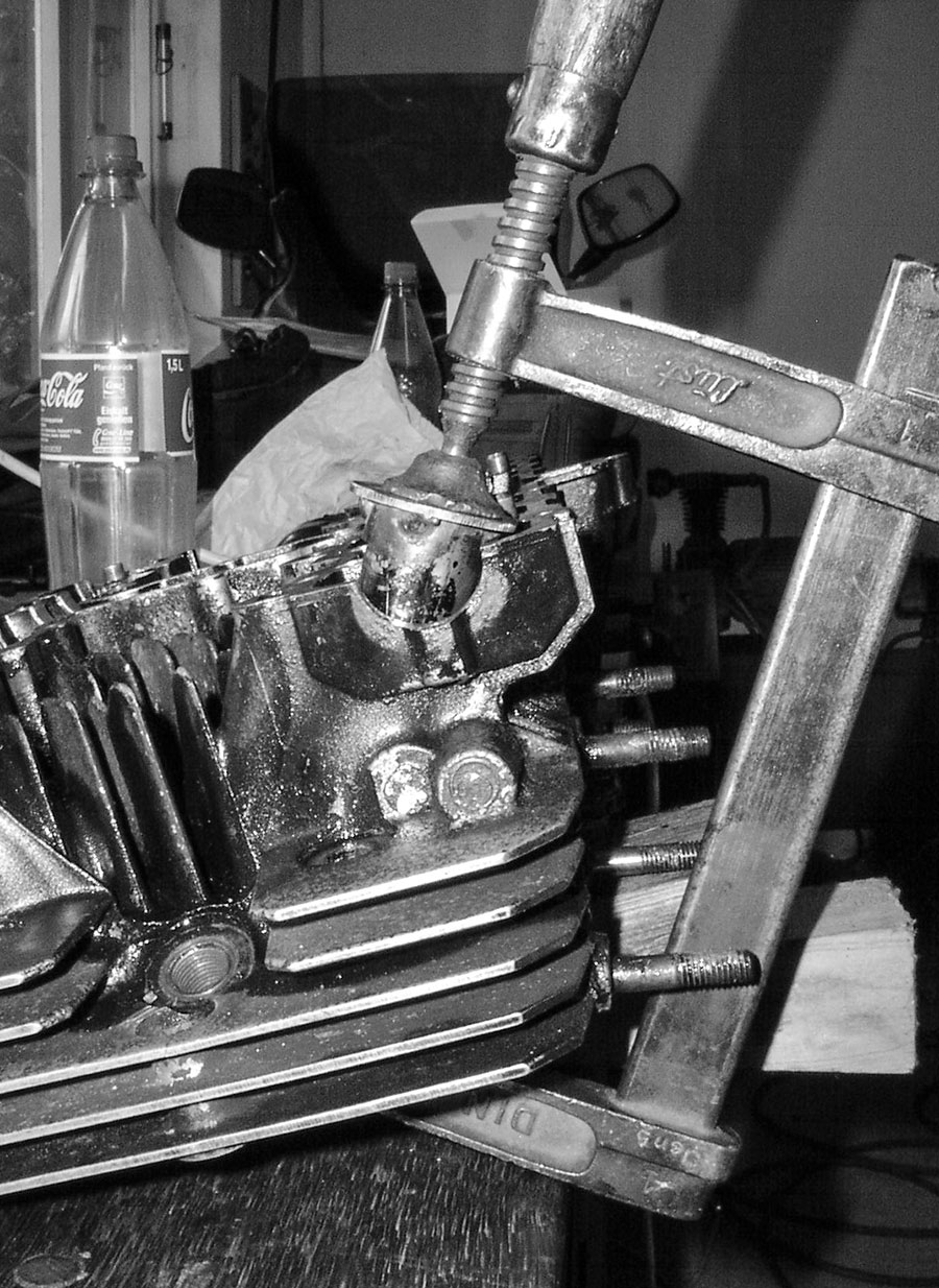 00100_ventil_schraubzwinge