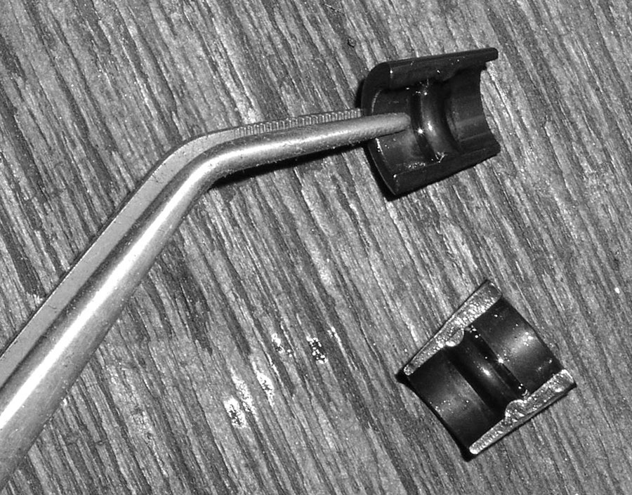 00100_ventilkeile_zange