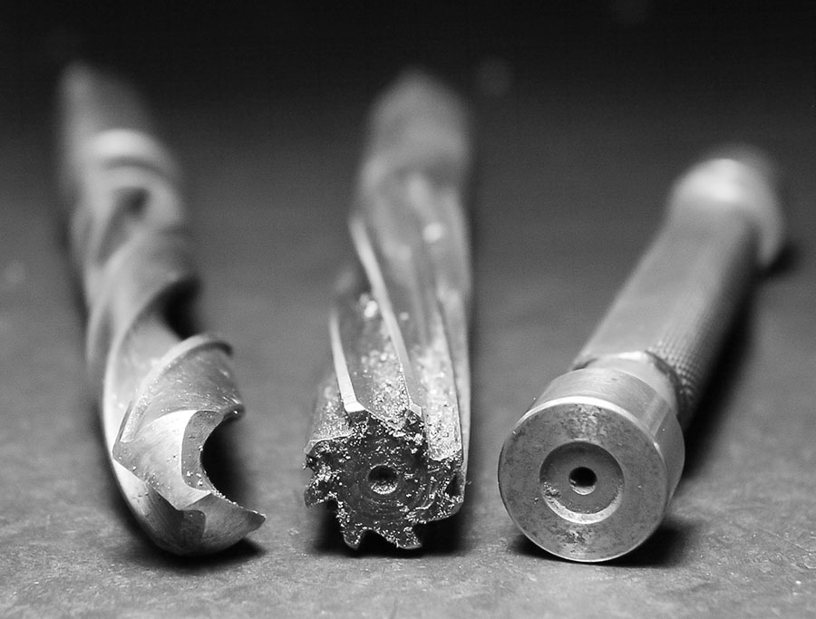 Spiralbohrer und Reibahle und Grenzlehrdorn