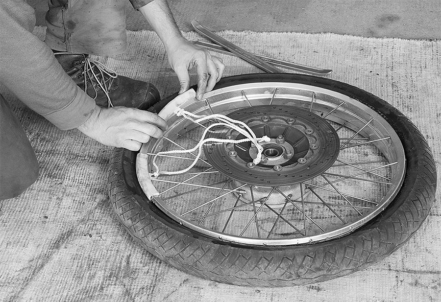 Felgenschoner auf der Felge montieren