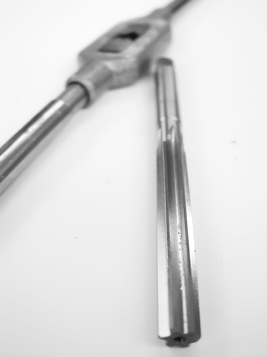 Windeisen und geradegenutete Reibahle