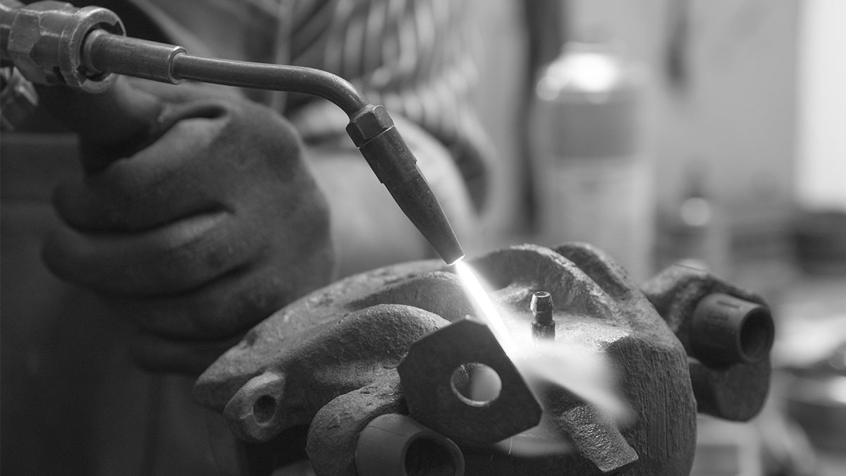 Bremssattel Entlüfterventil fest lockern