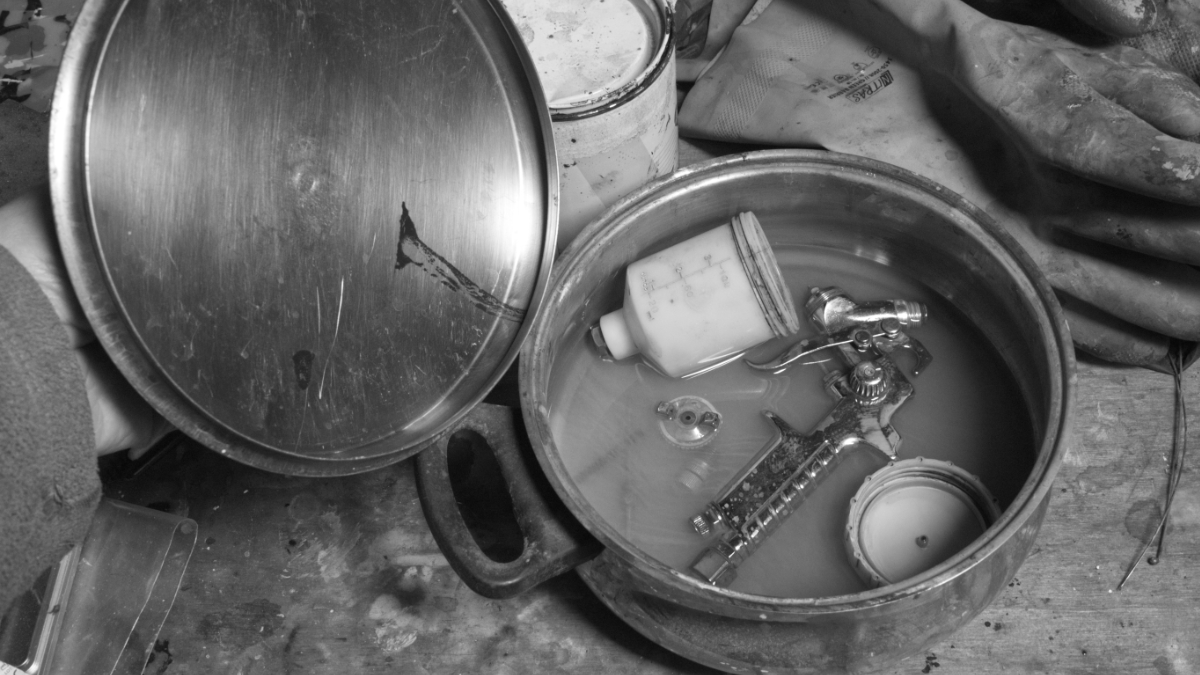 Lackierpistole richtig lagern und saubermachen