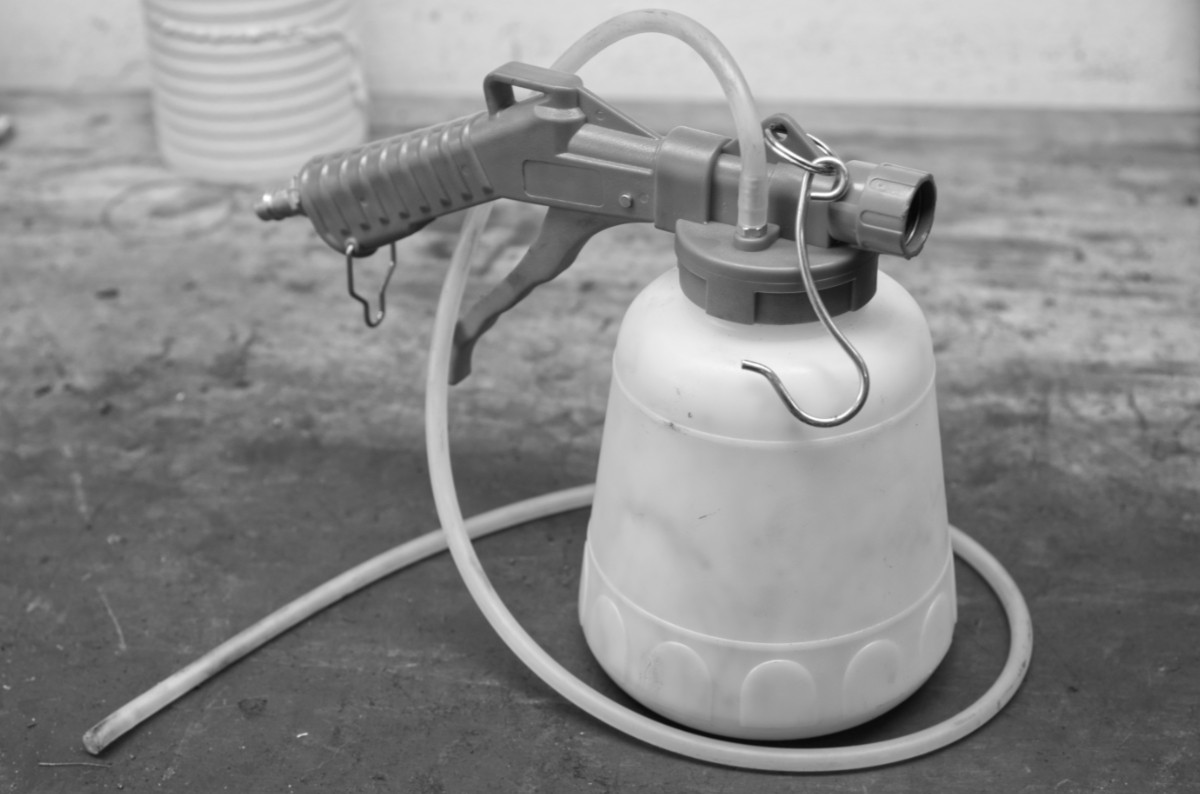 Spezialwerkzeug zum Bremsen entlüften mit Druckluft