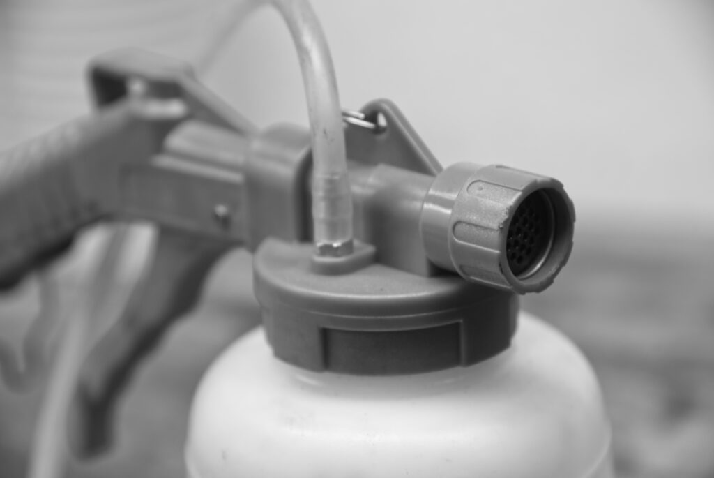 Strahlpumpe mit Auffangbehälter zum Bremse entlüften nah